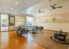 Whispering Palms Beach Resort 3