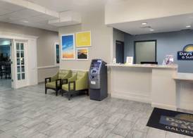 Days Inn & Suites by Wyndham Galveston West/Seawall 3
