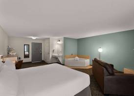 Wyndham Garden Galena Hotel & Day Spa 3
