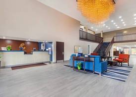 Comfort Inn Bourbonnais near I-57 3