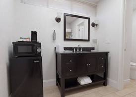 The Creekside Inn 5