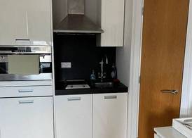Stylish Studio Flat Near Central London 3