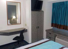 MJ INN and SUITES 4