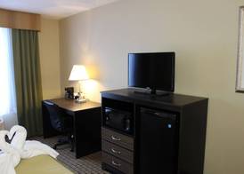 Baymont Inn & Suites by Wyndham Fort Myers I-75 5