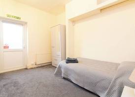 Thornbury Guest House Room 5 2