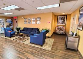 Comfort Inn & Suites Near Universal - N Hollywood - Burbank 5