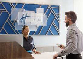 Holiday Inn Express Milwaukee West Allis by IHG 4