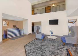 Quality Inn Chesterton near Indiana Dunes National Park I-94 2