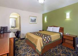 Knights Inn Franklin Ave Waco 4