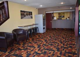 Heartland Hotel and Suites 4