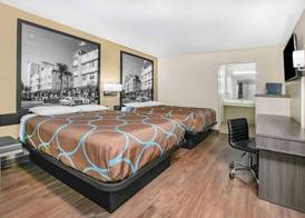 Super 8 by Wyndham Moss Point 4