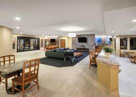 Endeavor Inn & Suites, Trademark Collection by Wyndham 4