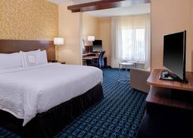 Fairfield Inn & Suites by Marriott Detroit Canton 5
