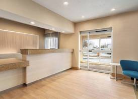 Fairfield Inn by Marriott Deptford 2
