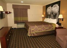 Super 8 by Wyndham Tyler TX 5