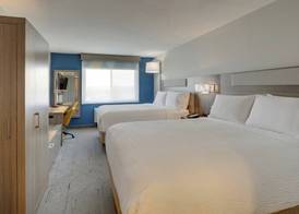 Holiday Inn Express & Suites BRANSON 76 CENTRAL by IHG 5