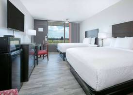 Ramada by Wyndham Diamondhead I-10 Gulfport 3
