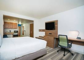 Holiday Inn Express & Suites ROCKY MOUNT/SMITH MTN LAKE by IHG 4