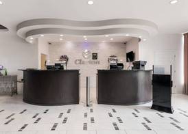 Clarion Inn & Suites Across From Universal Orlando Resort 3