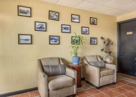 Econo Lodge Fort Knox 4