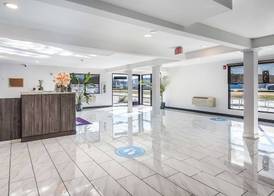 Americas Best Value Inn East Peoria 2