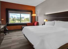 Holiday Inn Express & Suites SANFORD- LAKE MARY by IHG 2