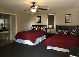 Columbia Lakes Resort Cottages 3