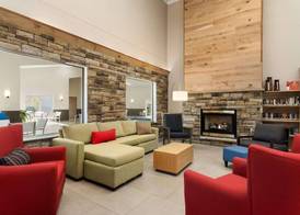 Country Inn & Suites by Radisson, Platteville, WI 2