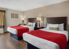 SureStay by Best Western Greenville 4