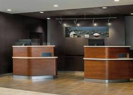 Courtyard by Marriott Pittsburgh Airport 2