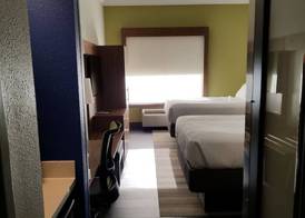 Holiday Inn Express COLUMBIA NE - FORT JACKSON by IHG 4