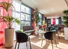 B&B HOTEL Calais Terminal Cité Europe 3 étoiles 4