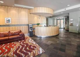 Comfort Hotel Vancouver Airport 2