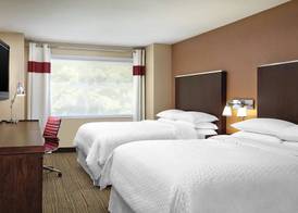 Four Points by Sheraton Surrey 3