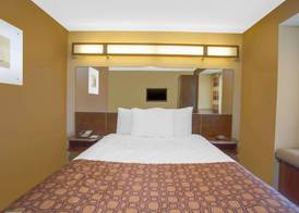 Microtel Inn & Suites by Wyndham Harrisonburg 3