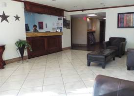 Baymont by Wyndham Arlington At Six Flags Dr 2