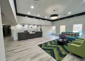 Quality Inn & Suites at Airport Blvd I-65 2