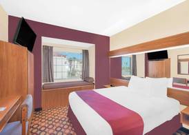 Microtel Inn & Suites by Wyndham Corpus Christi/Aransas Pass 4