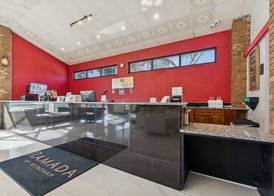 Ramada by Wyndham Temple Terrace/Tampa North 2