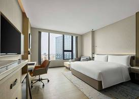 DoubleTree by Hilton Chengdu Riverside 5