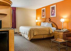 Quality Inn & Suites Shelbyville I-74 4