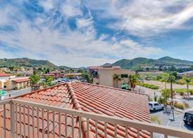 Holiday Inn Express & Suites LAKE ELSINORE by IHG 3