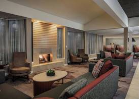 Courtyard by Marriott Greensboro 2