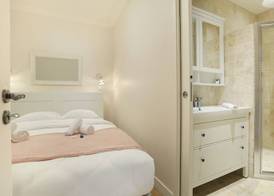 Résidence Grands Boulevards by Studio prestige 5