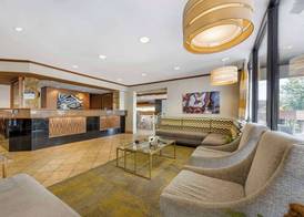 Best Western Plus Landing View Inn & Suites 2