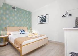 Boutique Apartments SoBe 4