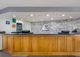Quality Inn & Suites Lincoln South 3