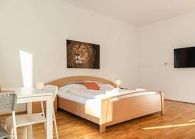 CoLiving 3BR shared Apt. Belvedere 5