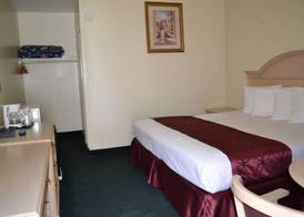Passport Inn - By The Falls NY 4