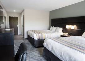 Country Inn & Suites by Radisson, Columbus West, OH 3